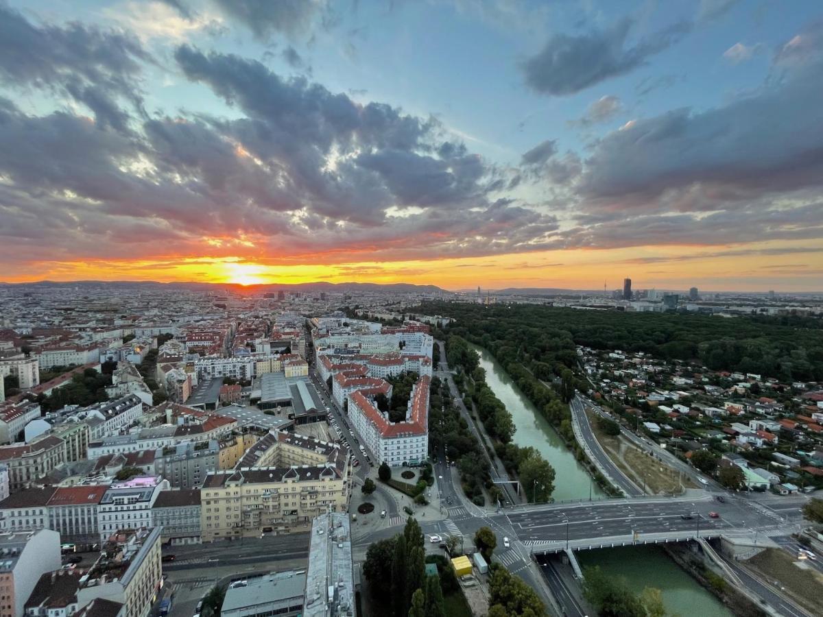 Triiiple Level 31 - Sonnenwohnen Apartment Mit Fantastischem Ausblick Und Parkplatz Wien Eksteriør billede